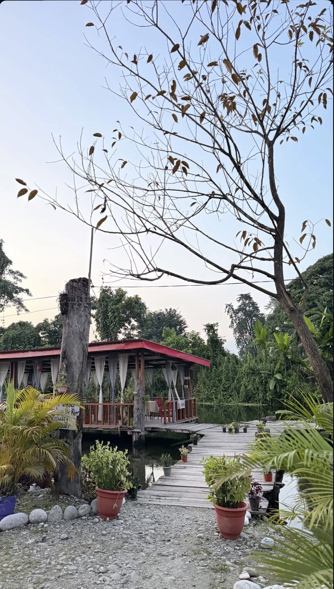 Yekhao Resort riverside